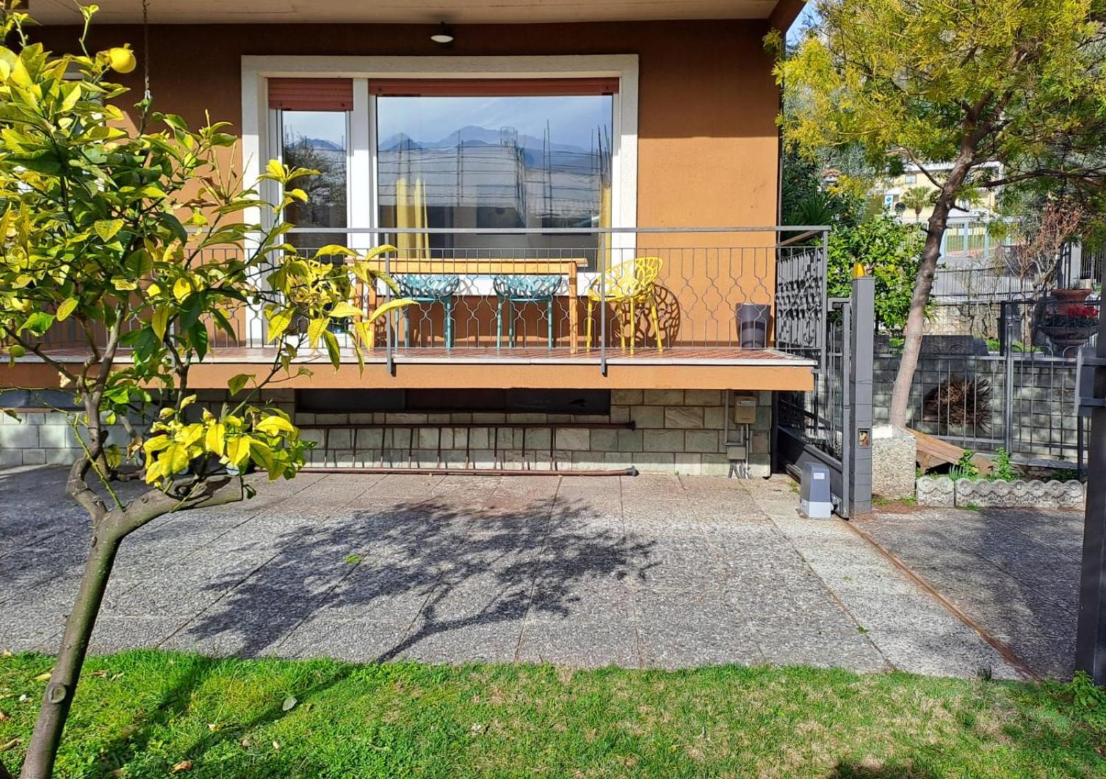 Oma Margareta Apartment Limone sul Garda Exterior foto