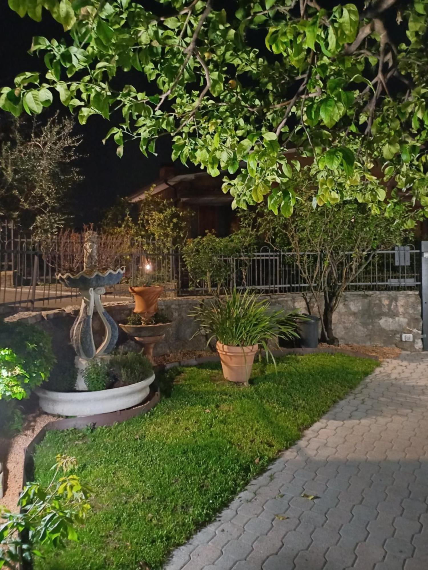 Oma Margareta Apartment Limone sul Garda Exterior foto